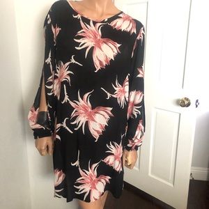 Woman’s Roxy summer dress